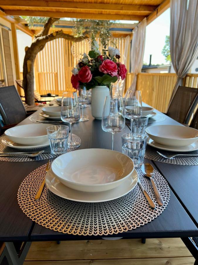 Villa Family Grand De Luxe Mobilhome 塞尔瑟 外观 照片