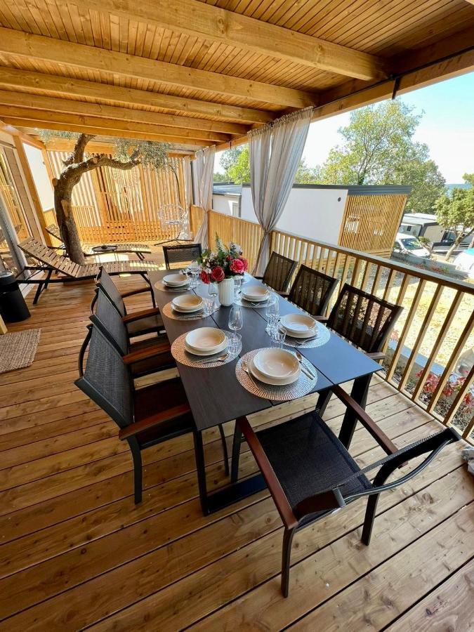 Villa Family Grand De Luxe Mobilhome 塞尔瑟 外观 照片
