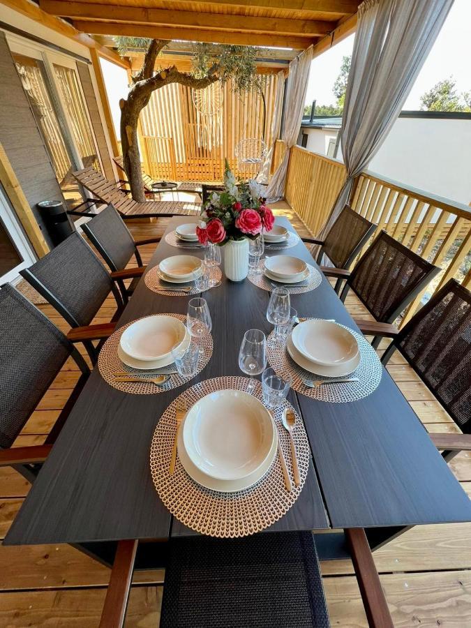 Villa Family Grand De Luxe Mobilhome 塞尔瑟 外观 照片