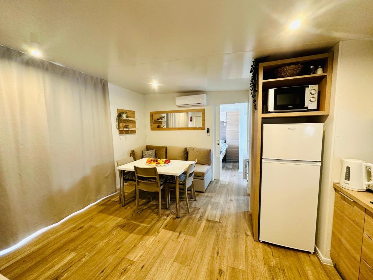 Villa Family Grand De Luxe Mobilhome 塞尔瑟 外观 照片