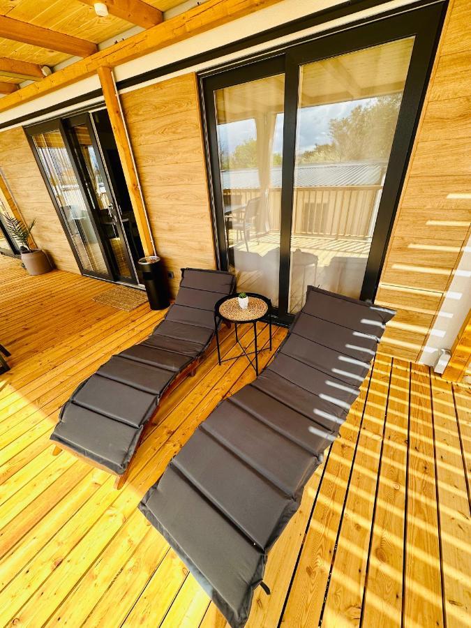 Villa Family Grand De Luxe Mobilhome 塞尔瑟 外观 照片