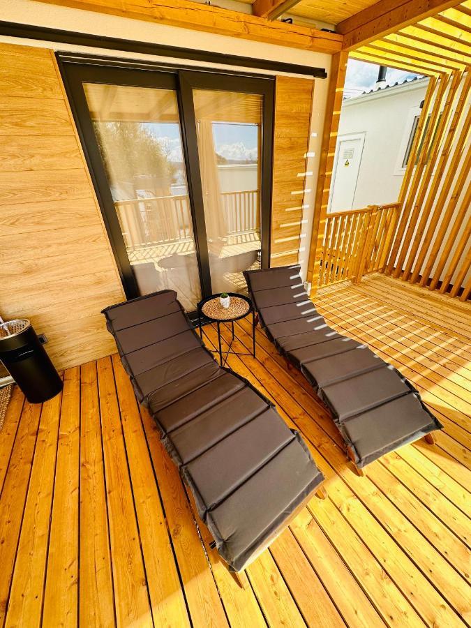 Villa Family Grand De Luxe Mobilhome 塞尔瑟 外观 照片