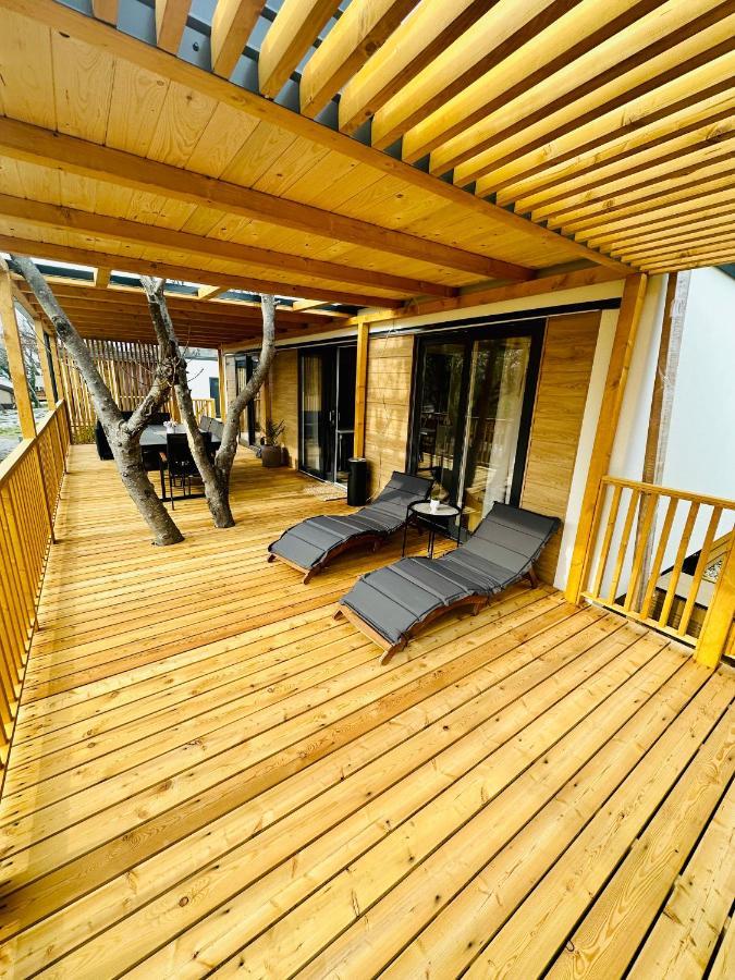 Villa Family Grand De Luxe Mobilhome 塞尔瑟 外观 照片