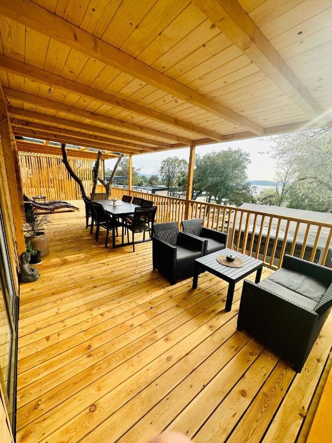 Villa Family Grand De Luxe Mobilhome 塞尔瑟 外观 照片