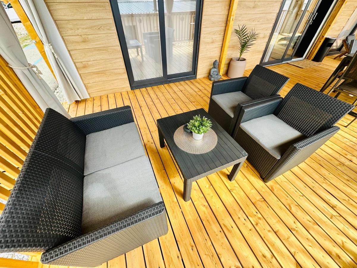 Villa Family Grand De Luxe Mobilhome 塞尔瑟 外观 照片