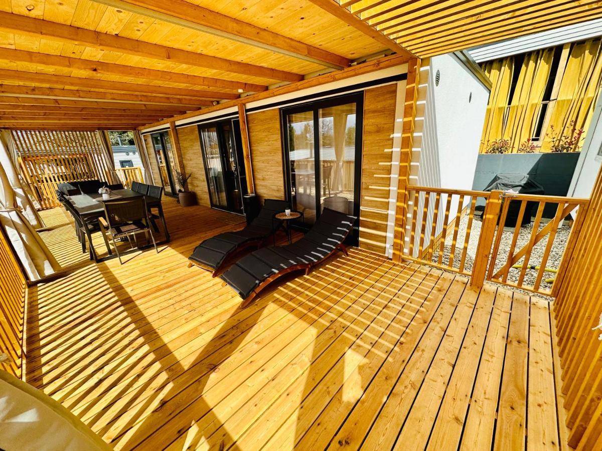 Villa Family Grand De Luxe Mobilhome 塞尔瑟 外观 照片